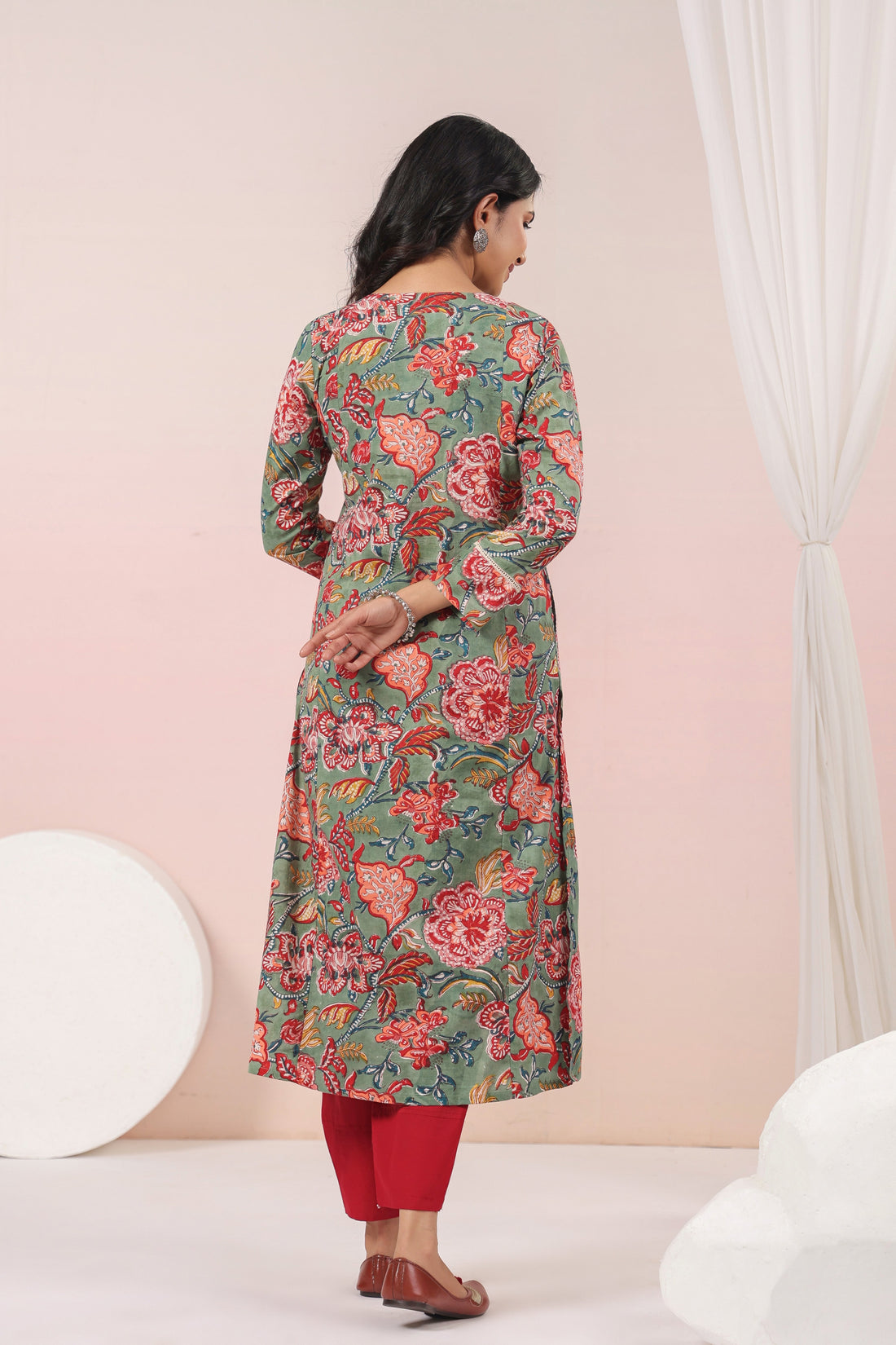 Shuddhi  Green and Red Semi Aline