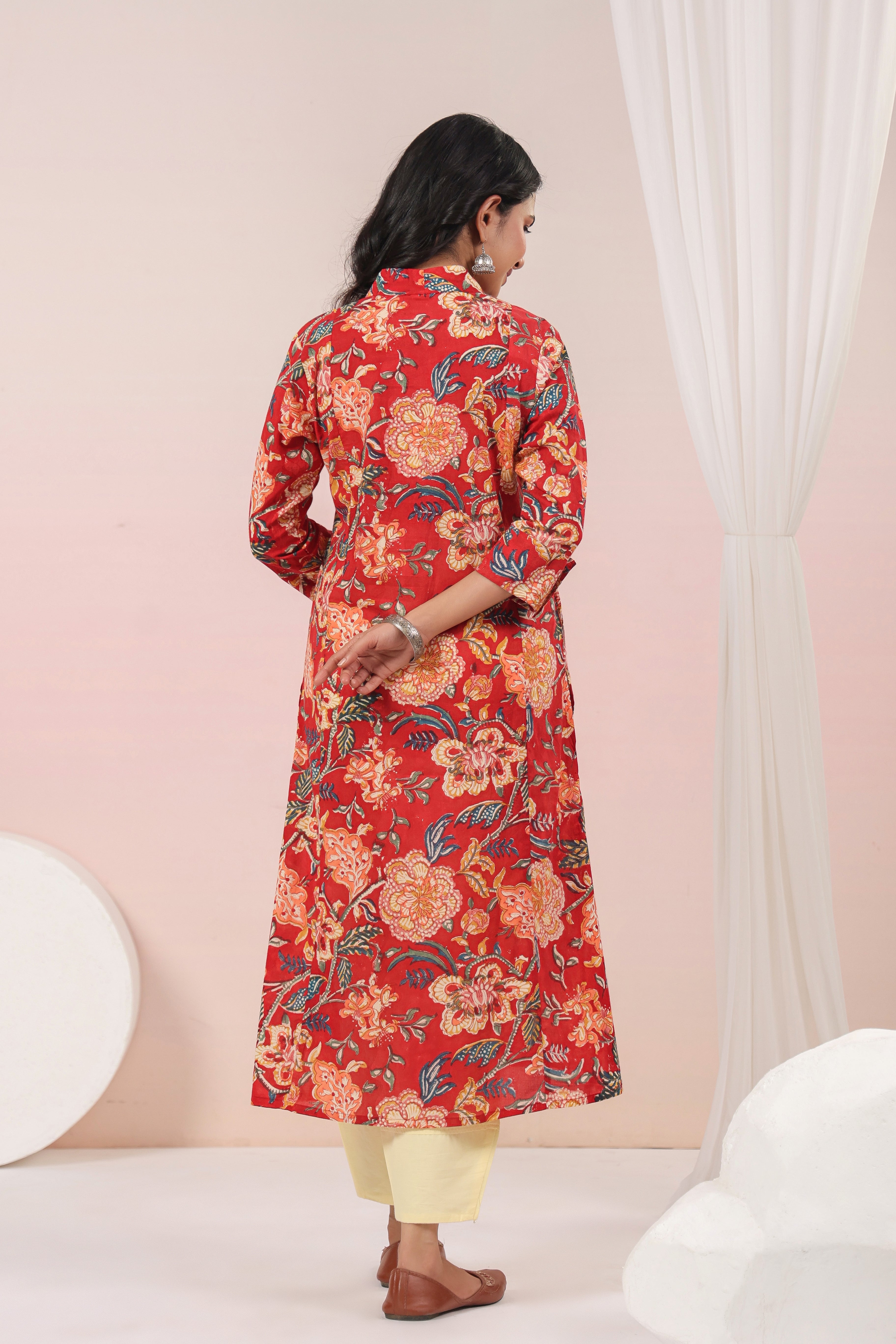 Shuddhi  Red and Green Semi Aline