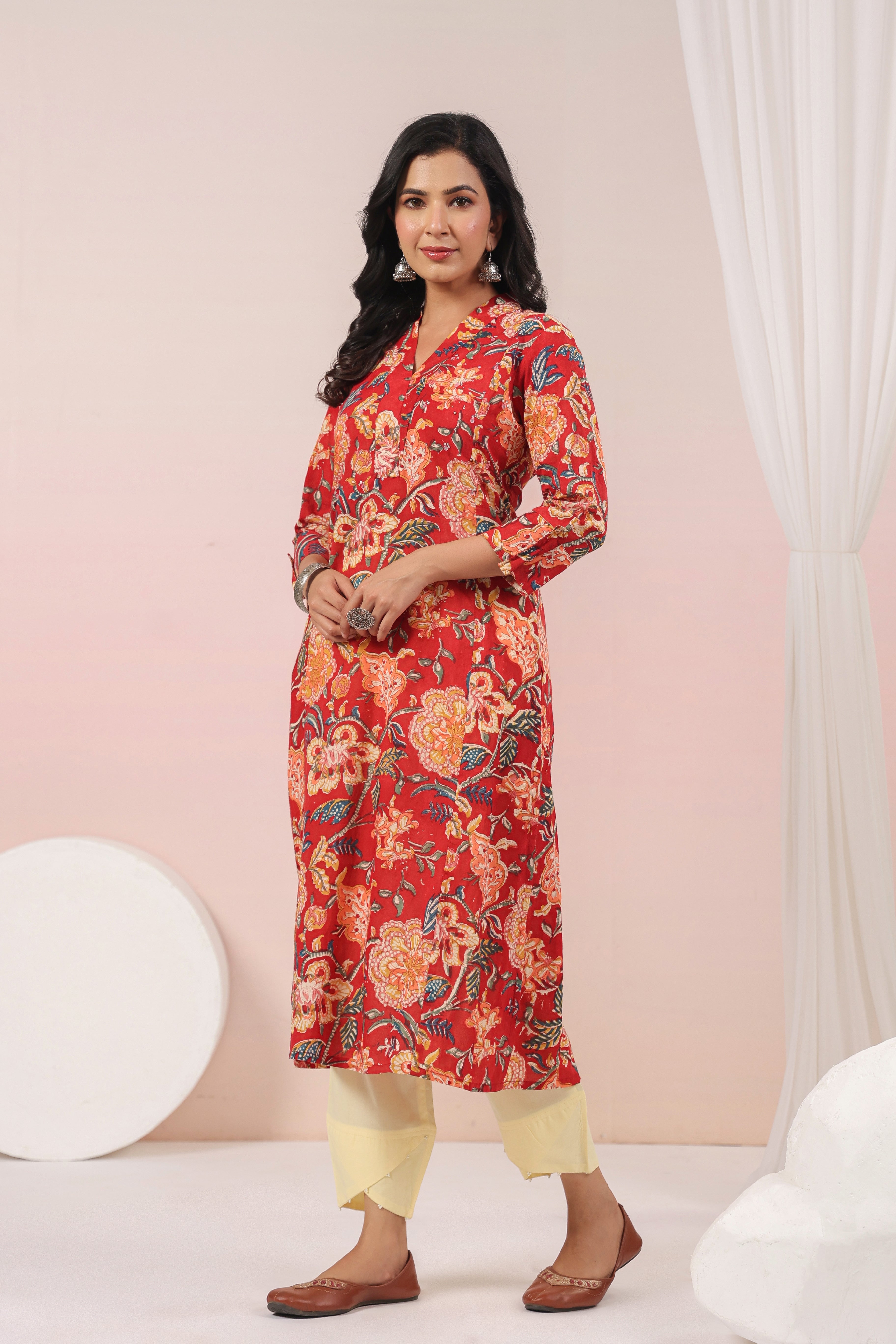 Shuddhi  Red and Green Semi Aline
