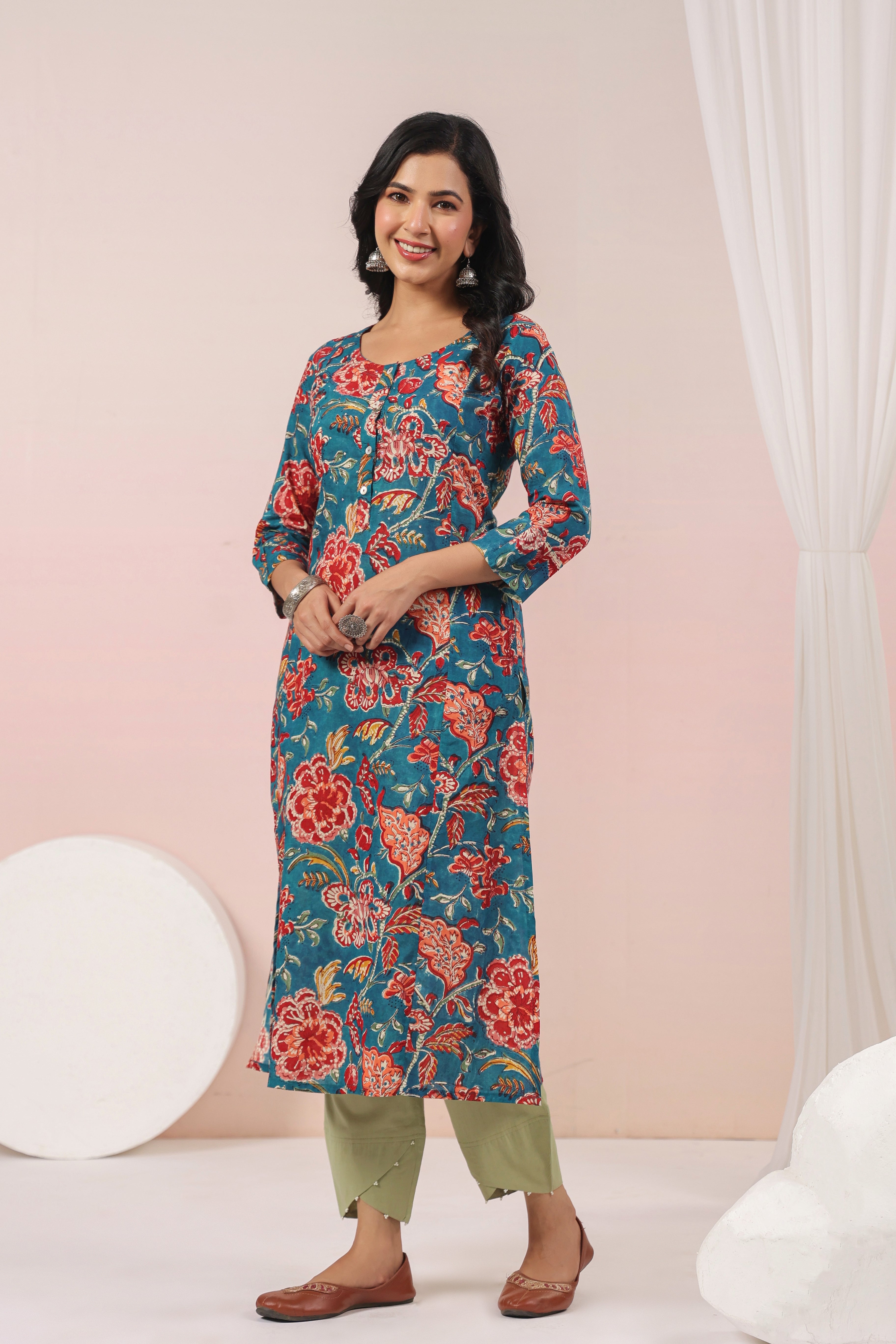 Shuddhi  Green and Red Semi Aline