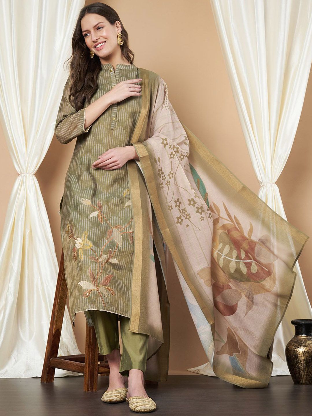 Label Khoj Women's Green Chanderi Button Embellished Kurta with Pant and Green Dupatta