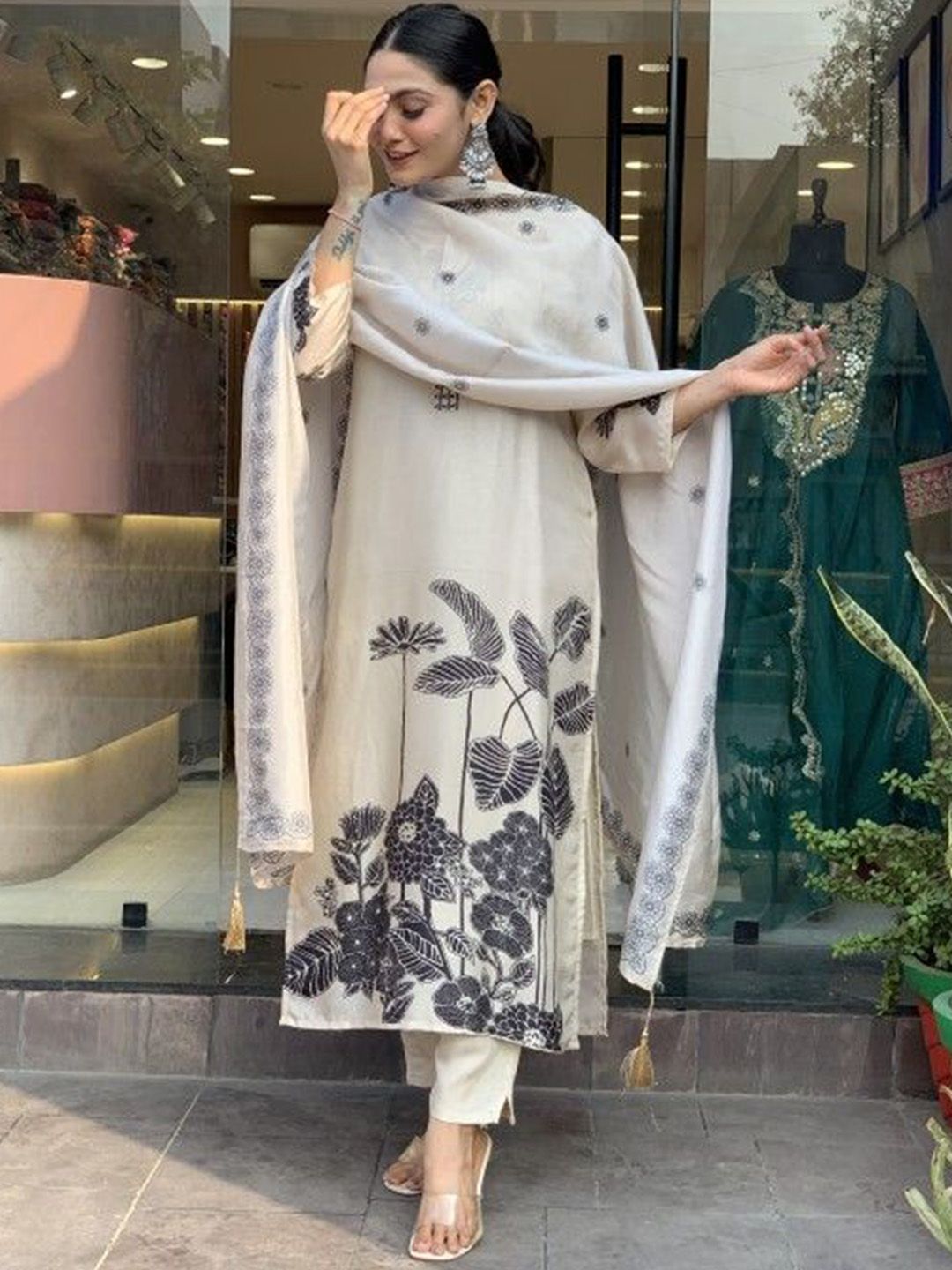 Label Khoj Women's White Muslin Hand Work Kurta with Pant and White Dupatta