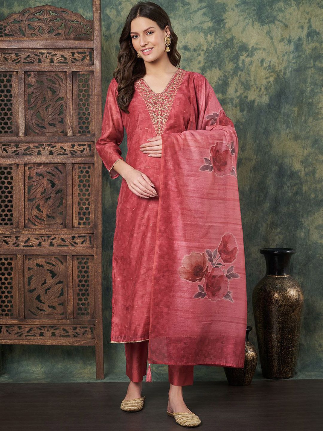 Label Khoj Women's Red Chanderi Embroidered Kurta with Pant and Red Dupatta
