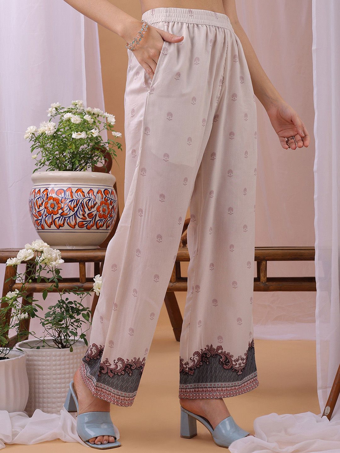 Label Khoj Women's Beige Silk Blend Handwork Kurta with Pant and Beige Dupatta