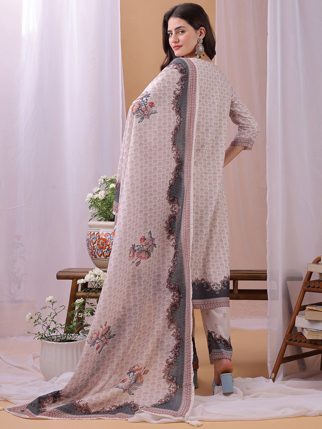 Label Khoj Women's Beige Silk Blend Handwork Kurta with Pant and Beige Dupatta