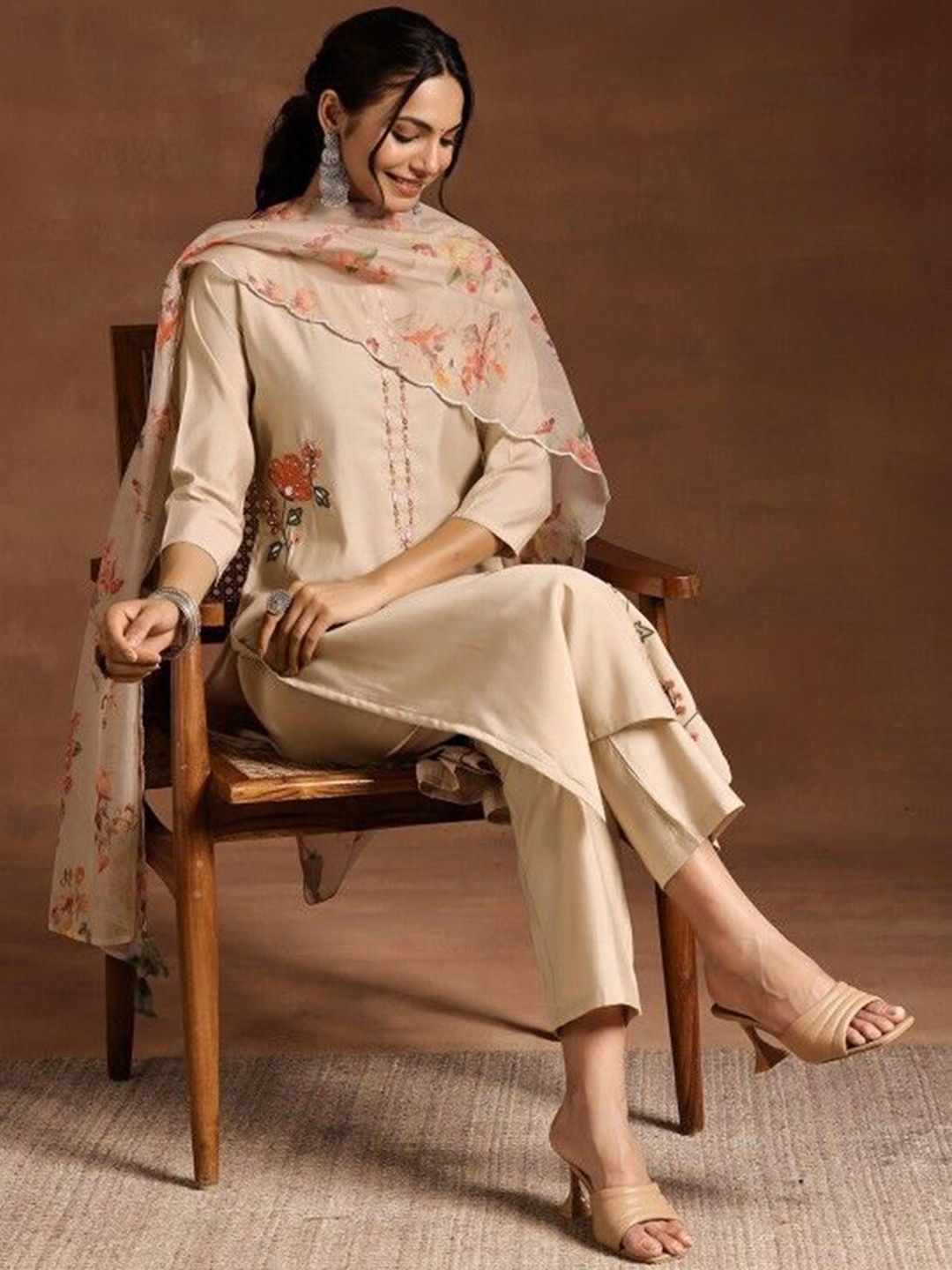 Label khoj Women roman silk Kurta With Trousers & Dupatta
