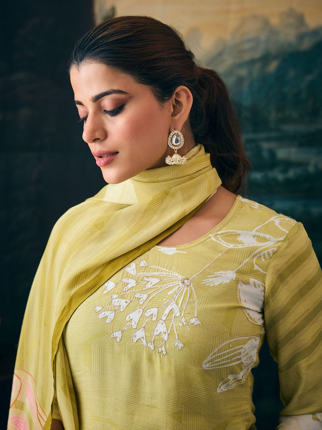 Label khoj Pure viscose maslin with hand work Kurta ,trouser and dupptta setpista Color