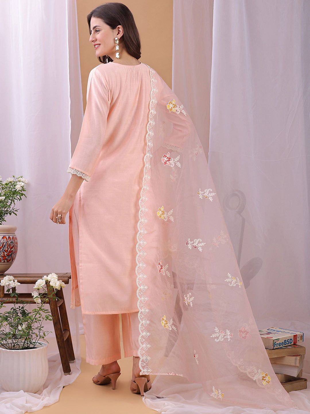 Label Khoj Women's Pink Silk Blend Thread Work Kurta with Pant and Pink Dupatta