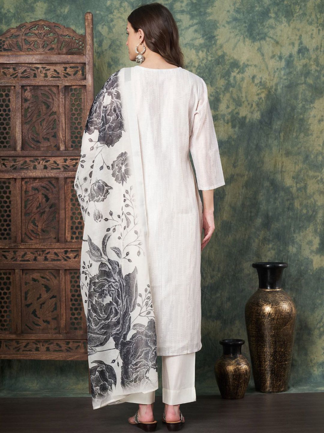 Label Khoj Women's White Chanderi Embroidered Kurta with Pant and White Dupatta