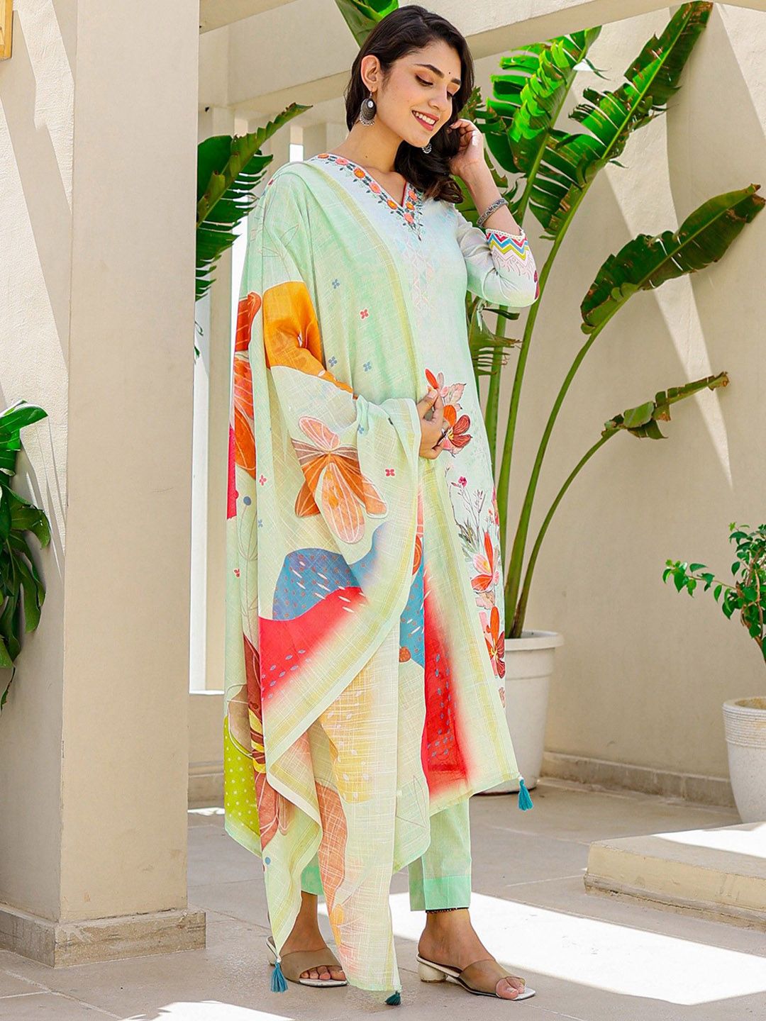 Label Khoj Women Lilen Print Kurta, Trouser And Dupptta Set Linen Green Color