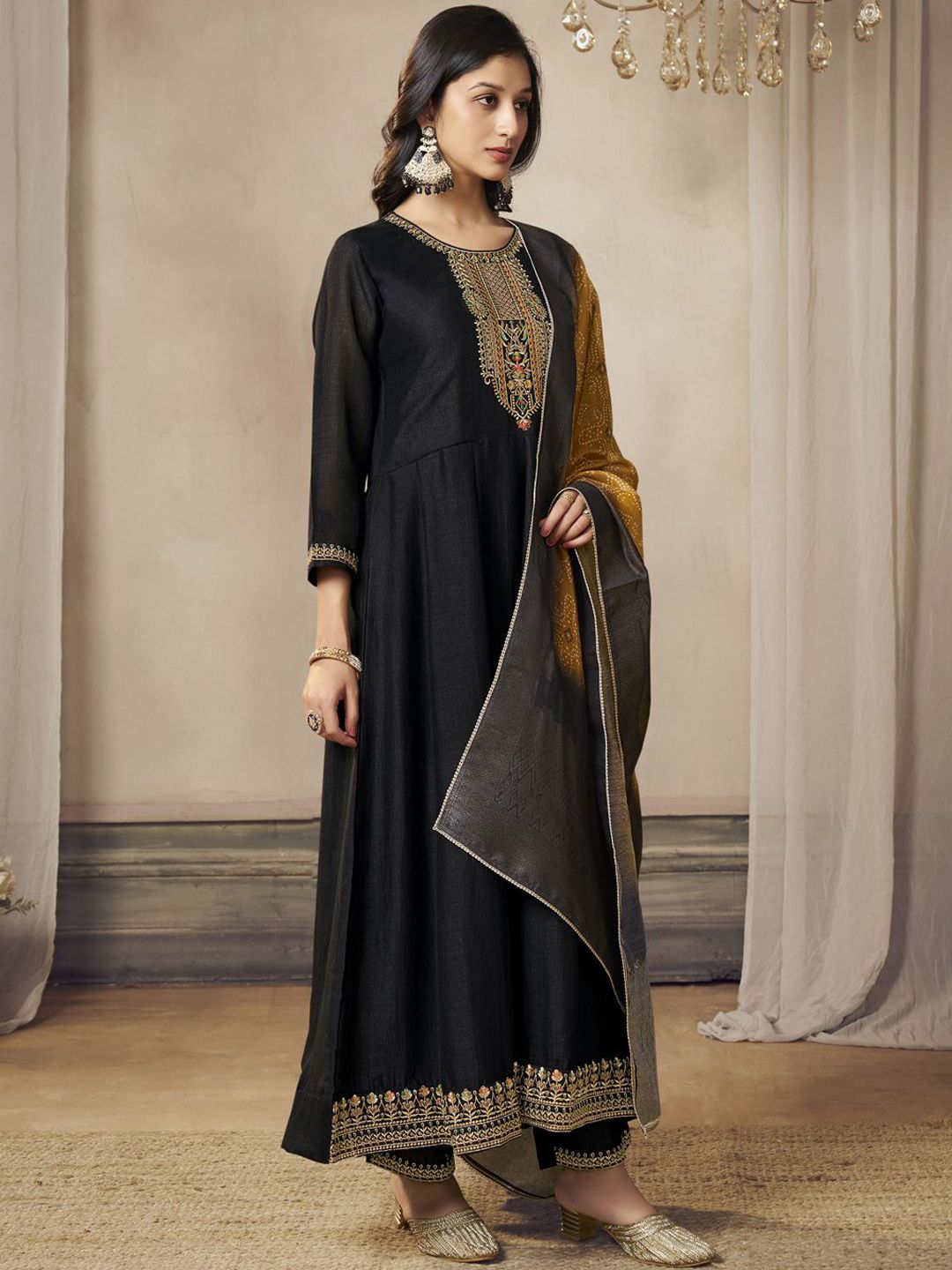 Label khoj Beautiful Anarkali kurta With Pant and Dupatta Set black Color