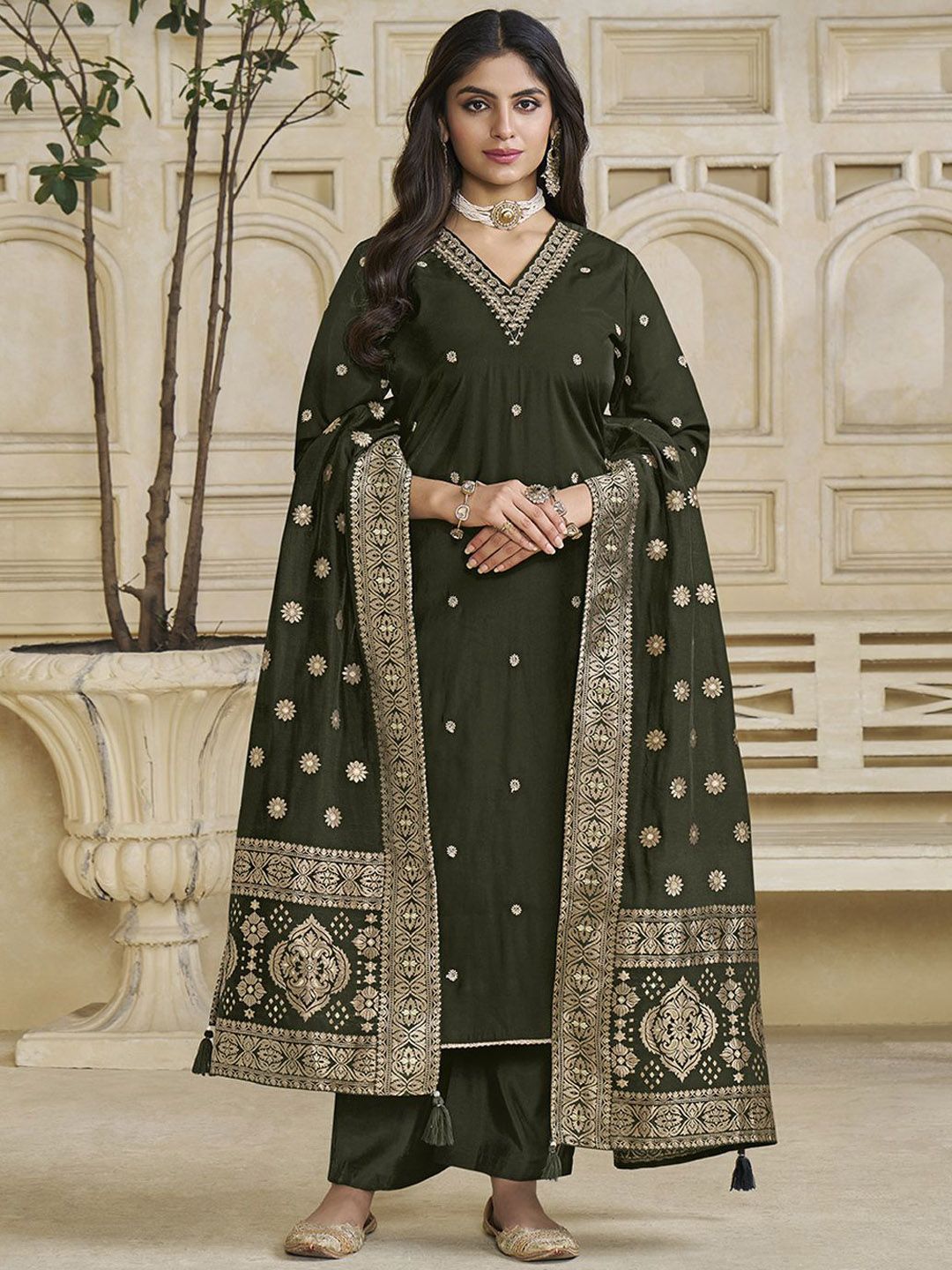 Label Khoj Women Roman Silk Embroidery  Work Mehndi Color Kurta & Bottom With Dupatta  Set