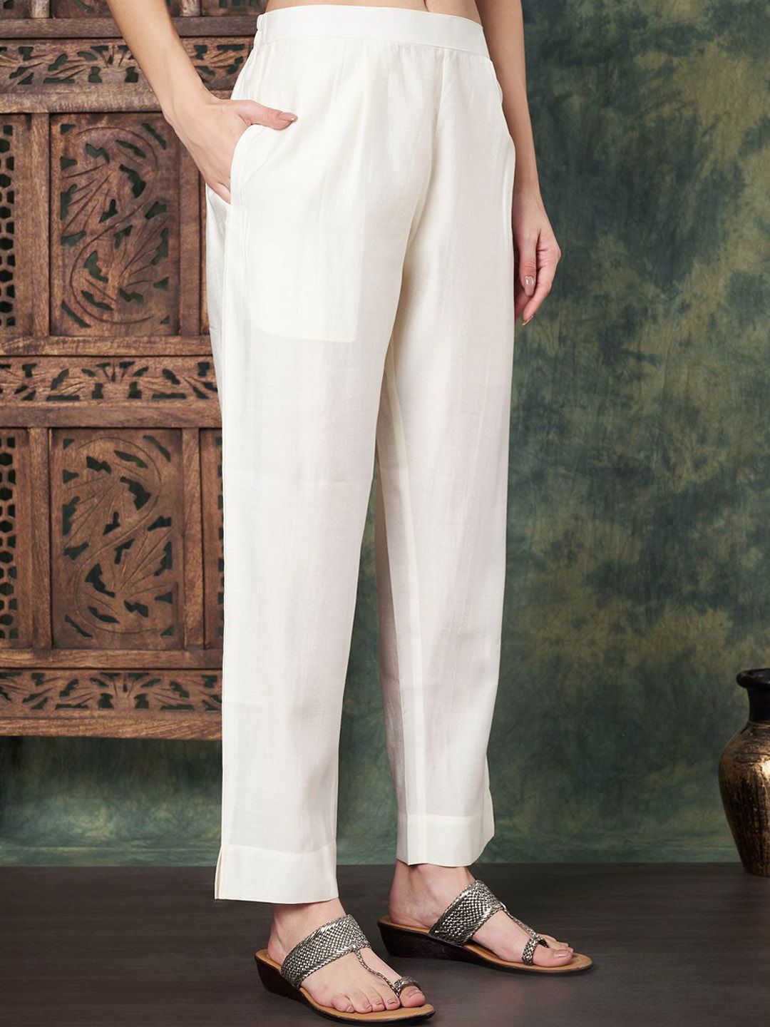 Label Khoj Women's White Chanderi Embroidered Kurta with Pant and White Dupatta