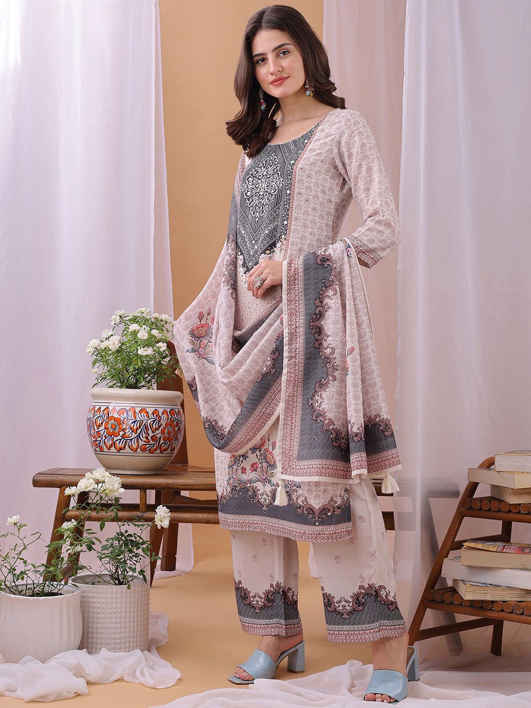 Label Khoj Women's Beige Silk Blend Handwork Kurta with Pant and Beige Dupatta