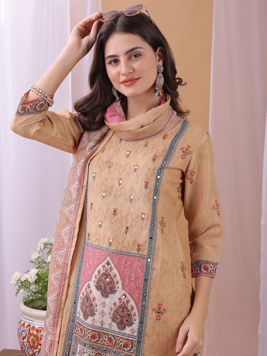Label Khoj Women's Beige Silk Blend Handwork Kurta with Pant and Beige Dupatta