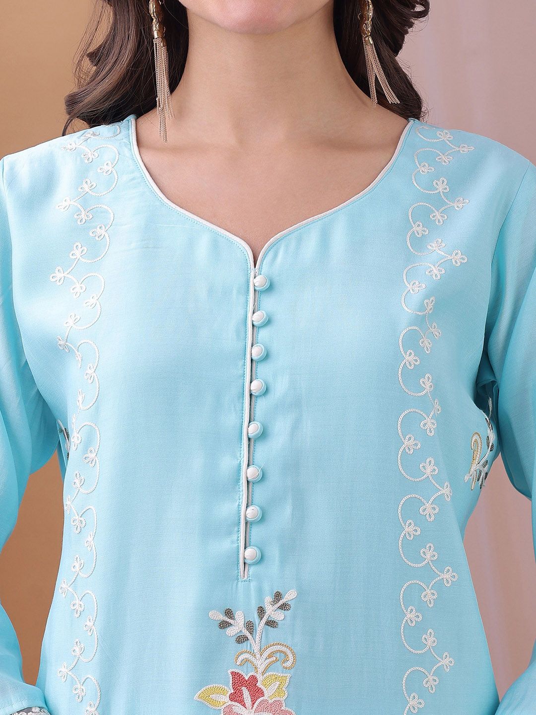 Label Khoj Women's Sky Blue Silk Blend Thread Work Kurta with Pant and Sky Blue Dupatta